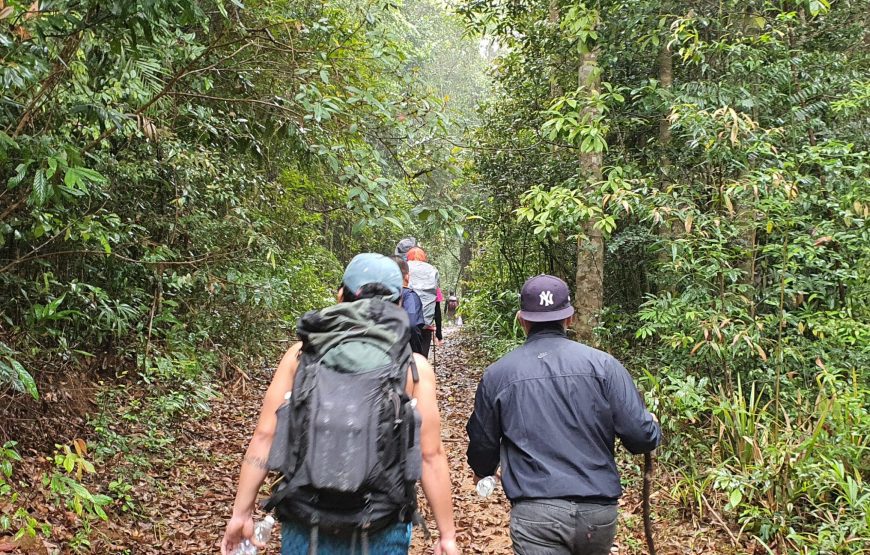Trekking Tour Thác k50 – Thác Hang Én nàng công chúa nằm ẩn mình giữa núi rừng