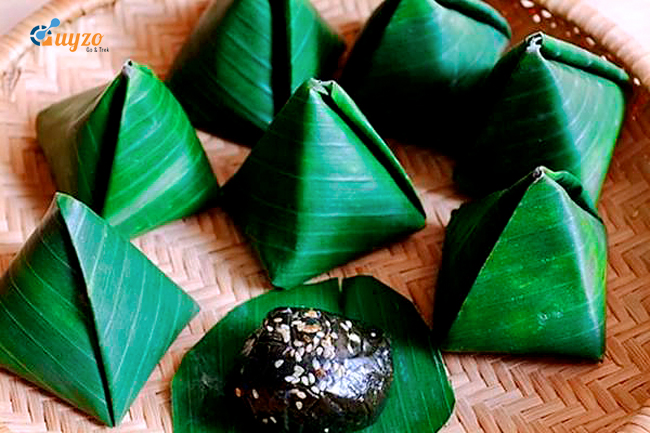 Bánh ít lá gai Bình Định nổi tiếng nhất bởi hương vị đặc trưng của vùng đất Võ